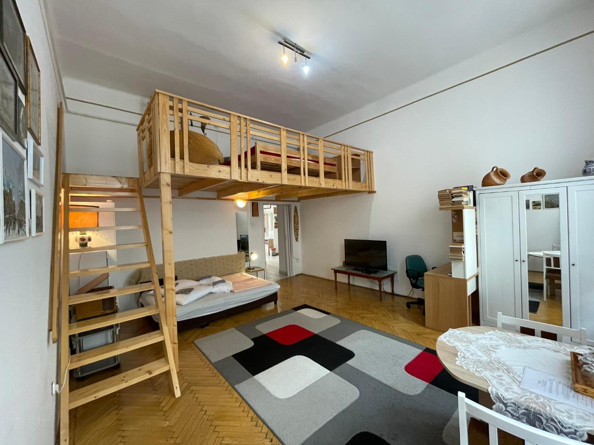 Andrassy Adventures Leilighet Budapest Eksteriør bilde